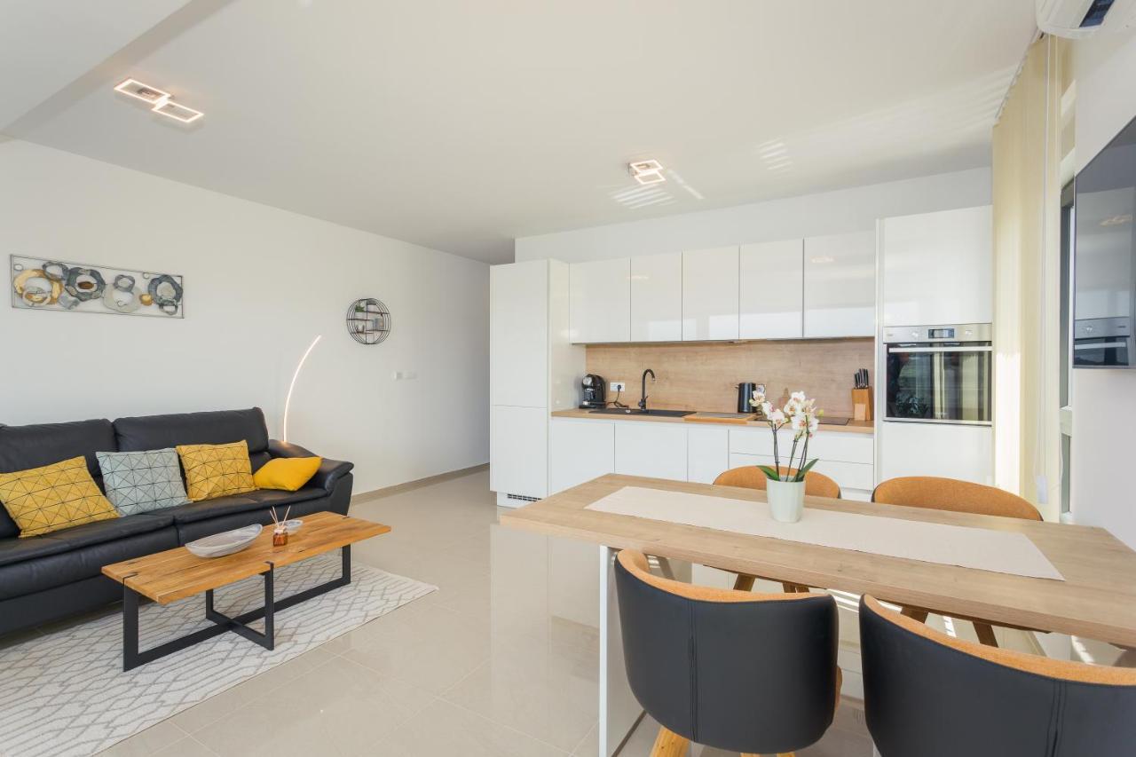 Luton Apartment Banjole Ngoại thất bức ảnh