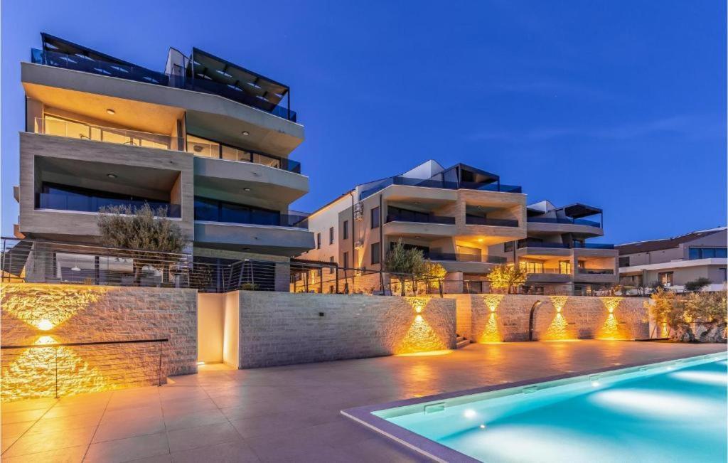 Luton Apartment Banjole Ngoại thất bức ảnh